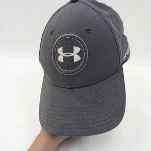 Under armour gray golf baseball hat adult Medium/Large